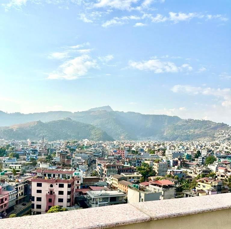 Penthouse 3 Bedroom Apartment With A Beautiful View Pokhara Eksteriør billede