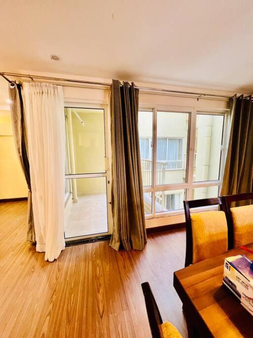 Penthouse 3 Bedroom Apartment With A Beautiful View Pokhara Eksteriør billede